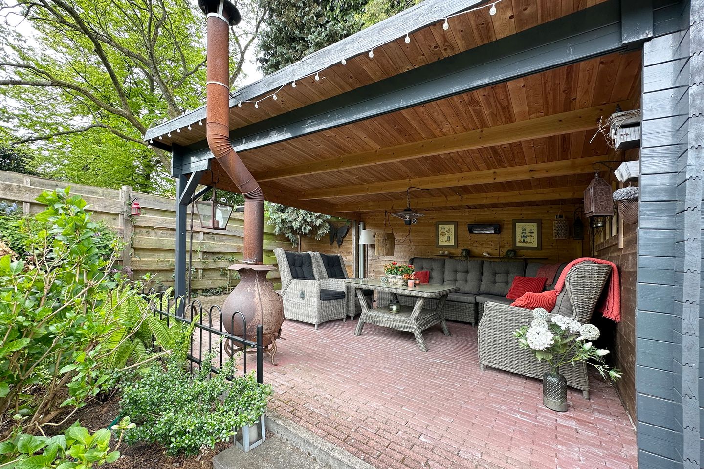 Foto 44 van Leusderweg 265