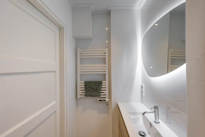 Foto 28 van Van Heemskerckstraat 51-A