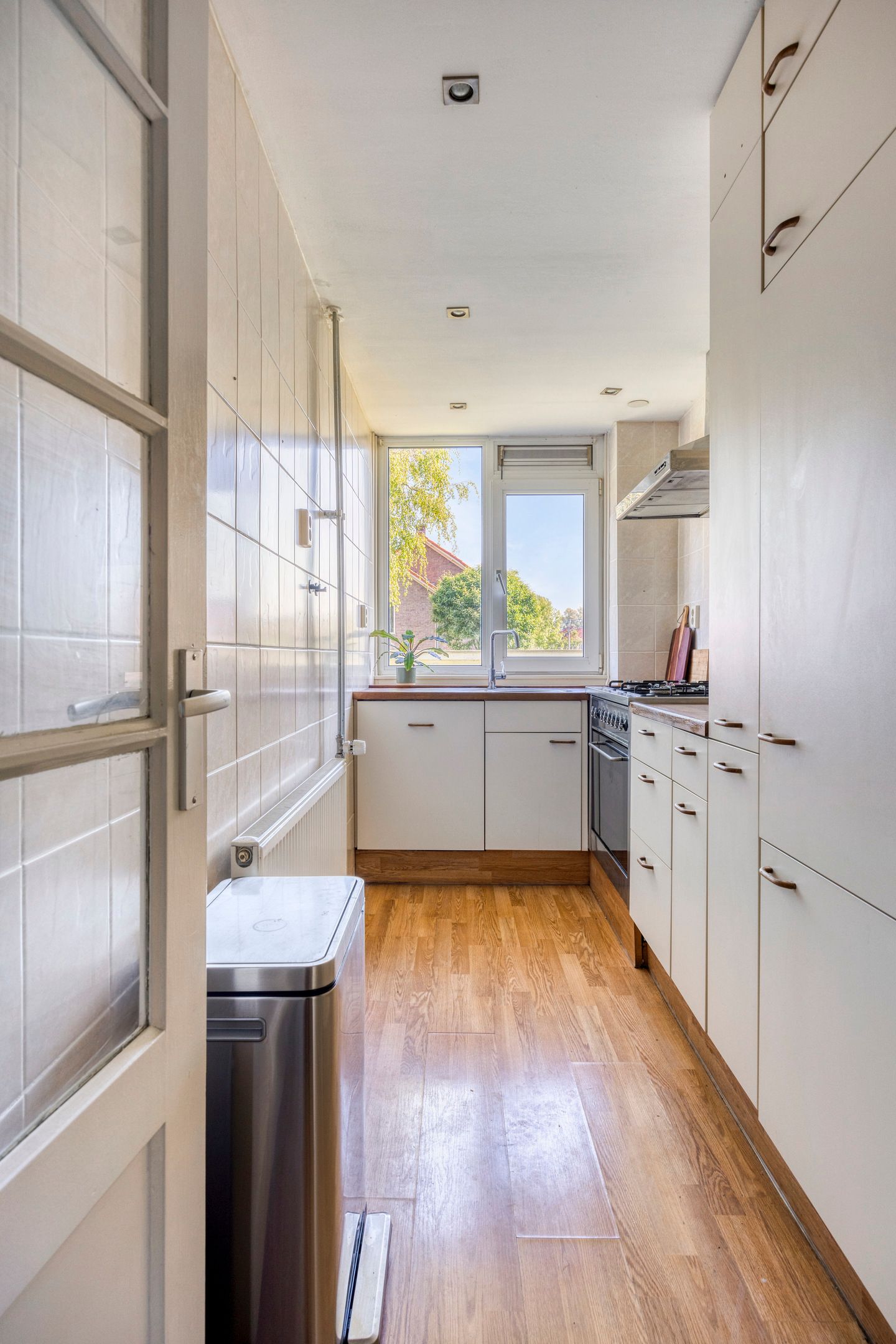 Photo 10 of Huissensestraat 107-1