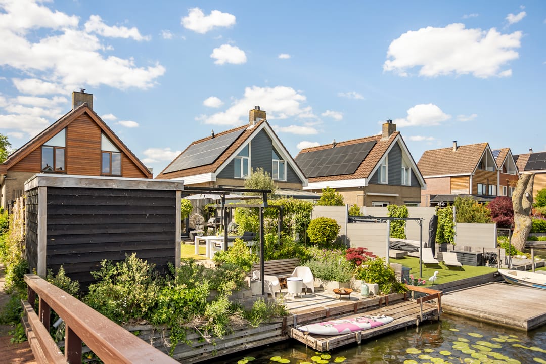 Photo 47 of Pinaskade 50