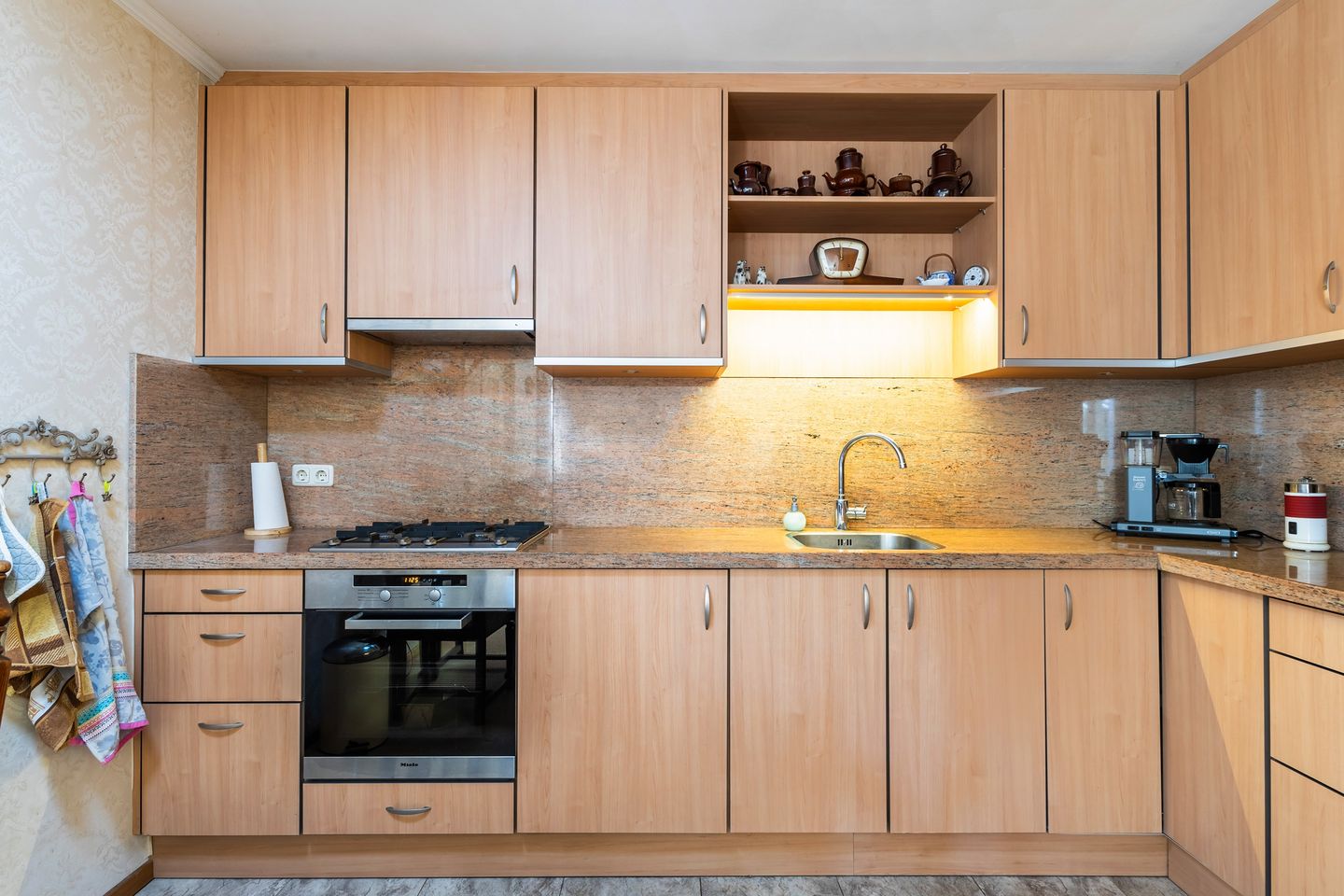 Foto 10 van Evertsenstraat 8