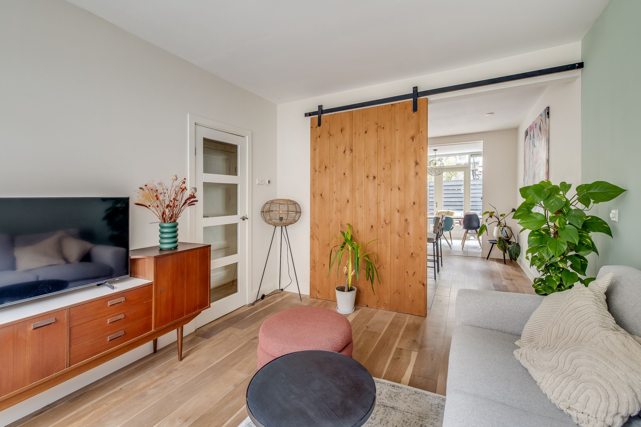 Foto 12 van Minahassastraat 5