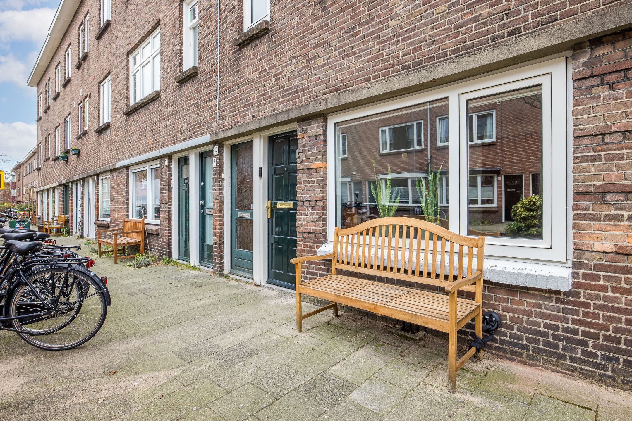 Foto 33 van Minahassastraat 5