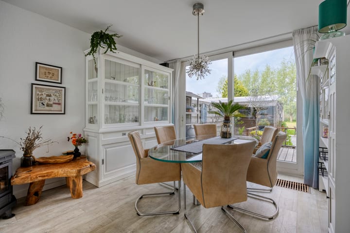 Foto 8 van Saturnusstraat 8