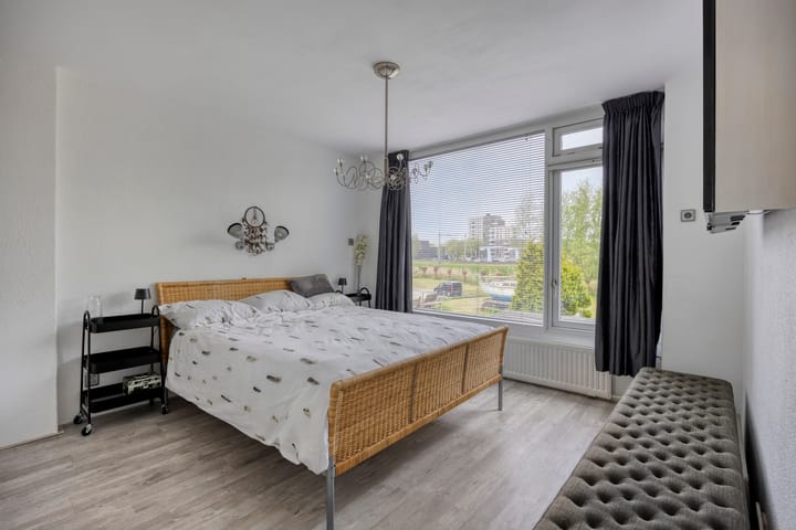 Foto 15 van Saturnusstraat 8