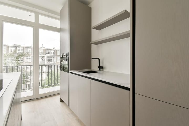 Foto 6 van Reinier Claeszenstraat 53-2