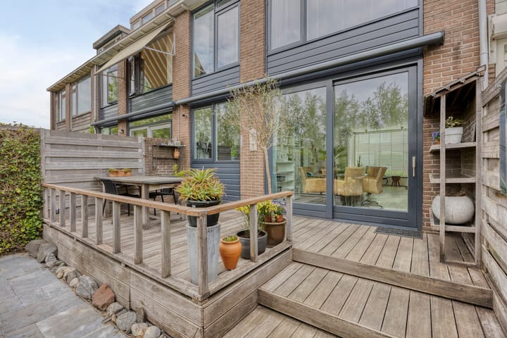 Foto 30 van Saturnusstraat 8