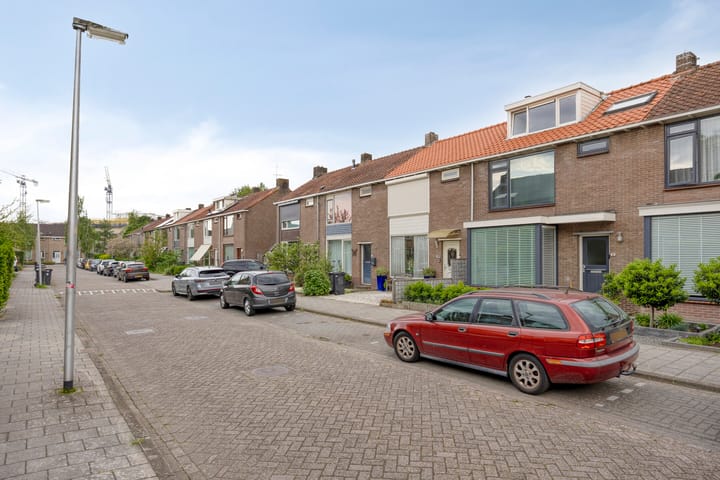 Foto 37 van Saturnusstraat 8