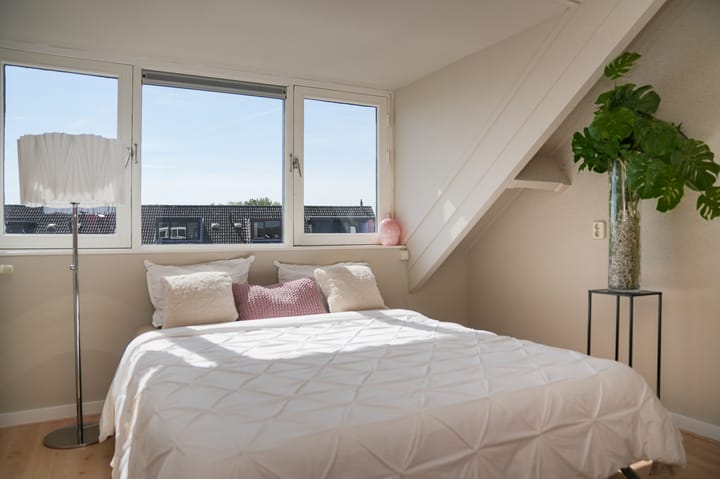 Foto 24 van Poelslaan 7