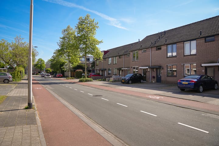 Foto 32 van Poelslaan 7