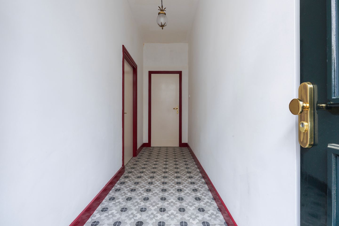 View photo 4 of Nieuwlandstraat 19