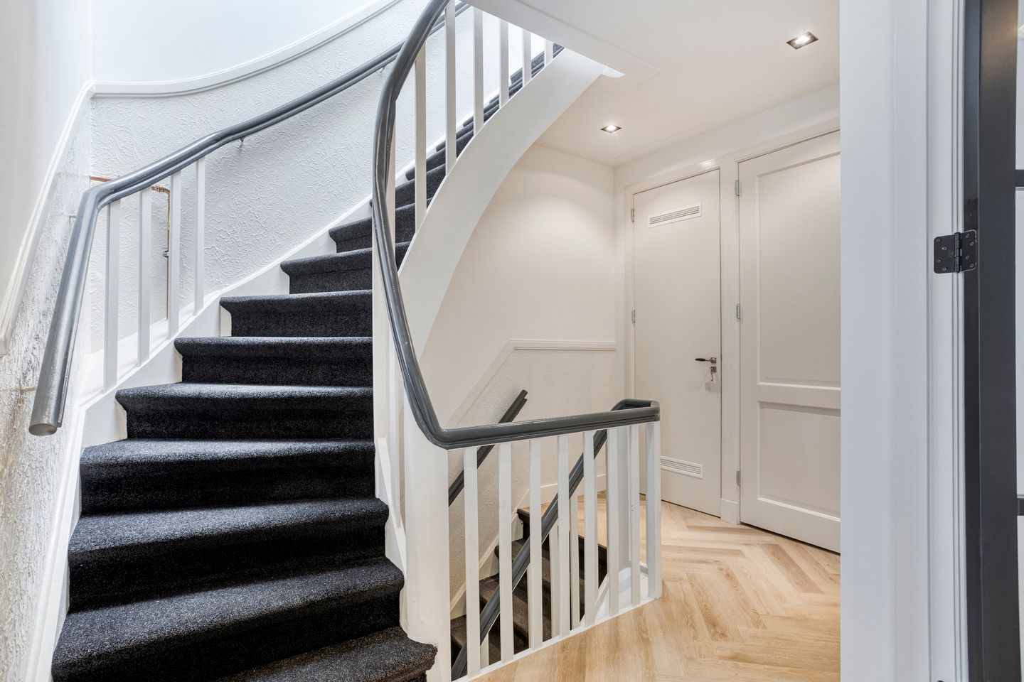 Foto 19 van Kinderdijkstraat 34-3