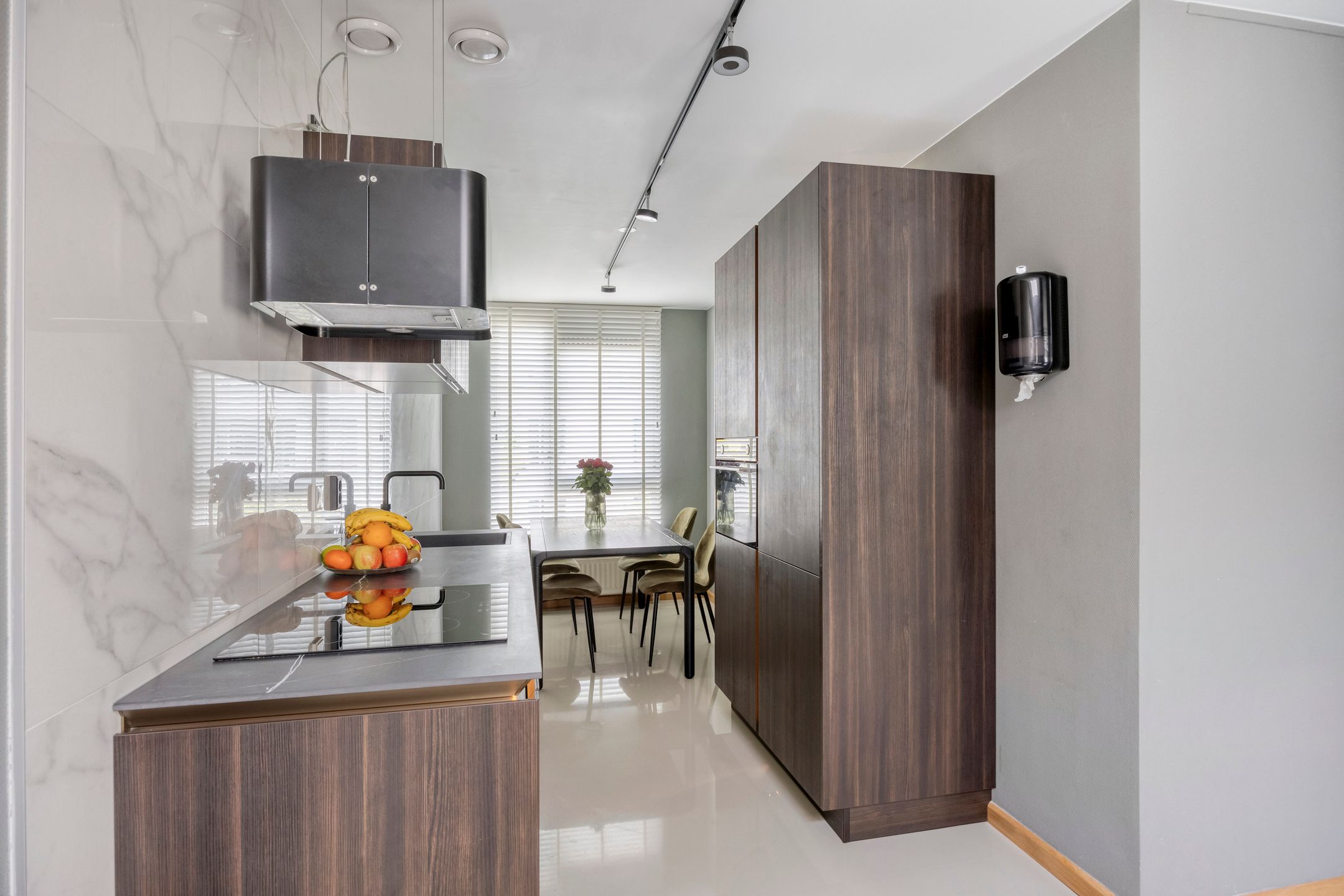 Foto 12 van Driekoningendwarsstraat 31