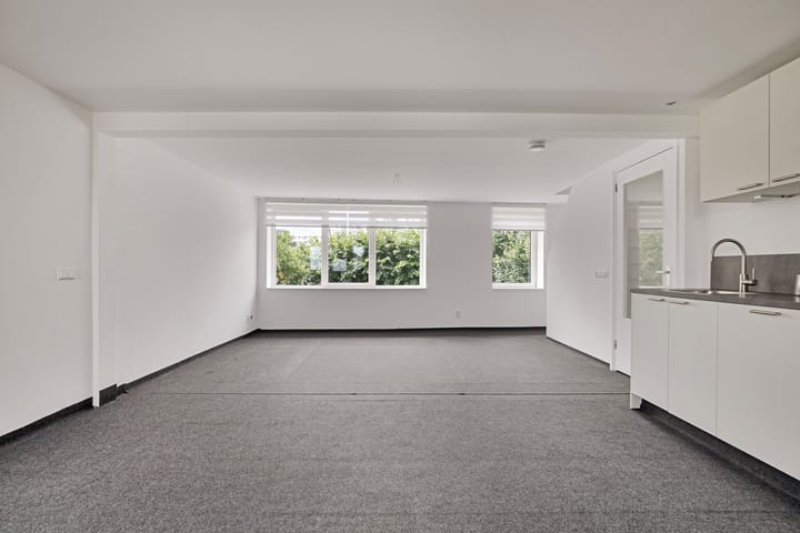 Photo 11 of Achterkerkstraat 30-A