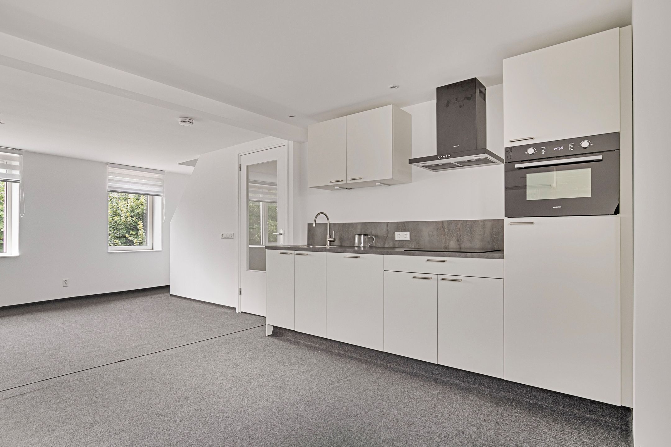 Photo 15 of Achterkerkstraat 30-A