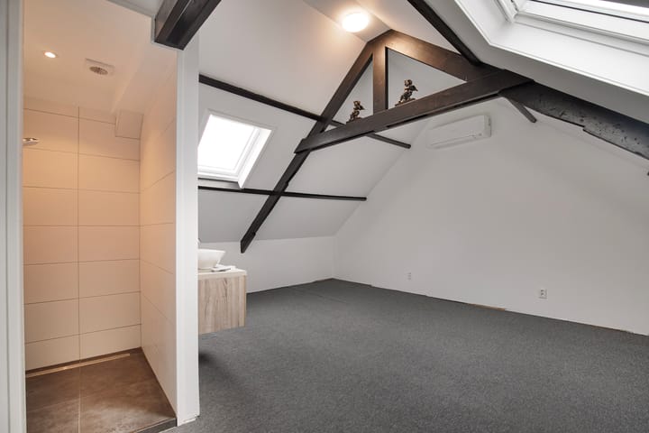 Photo 21 of Achterkerkstraat 30-A