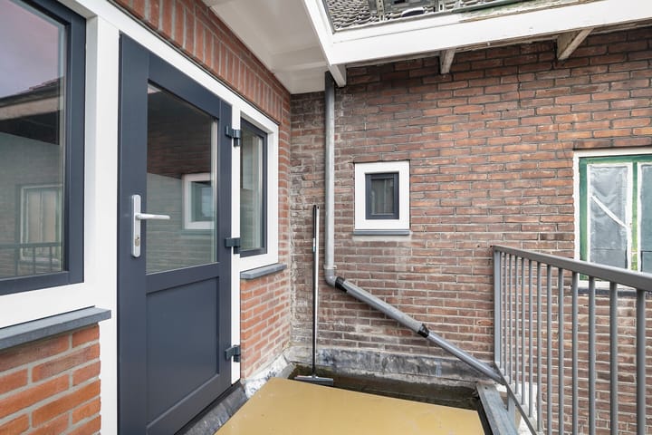 Photo 24 of Achterkerkstraat 30-A