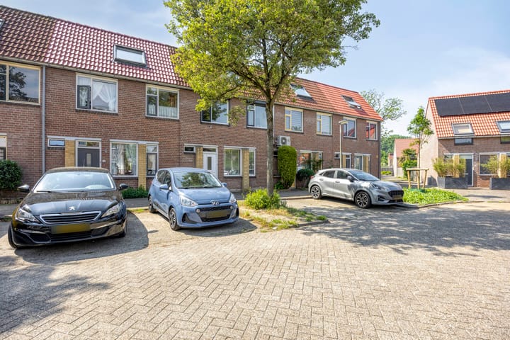 Photo 9 of Jachtwagenstraat 17