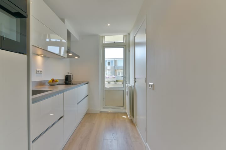 Foto 18 van Nicolaas Maesstraat 98