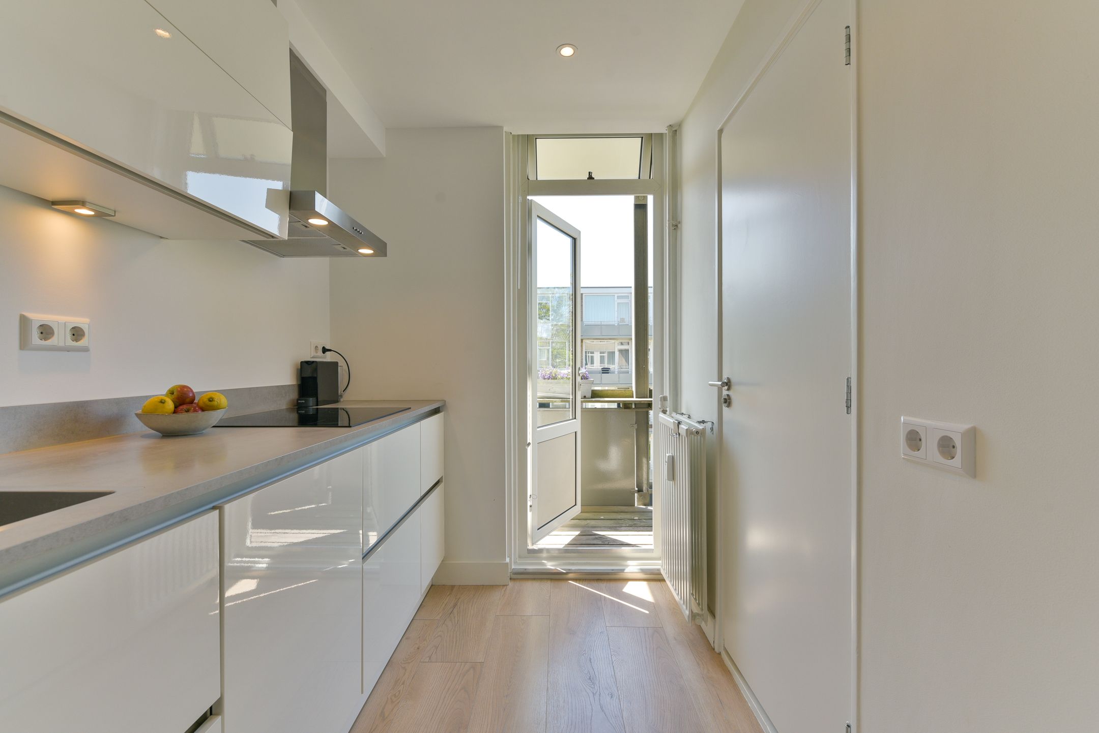 Foto 21 van Nicolaas Maesstraat 98