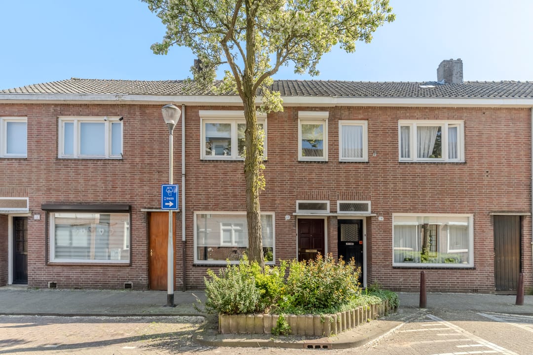 Photo 1 of Paus Adriaanstraat 68