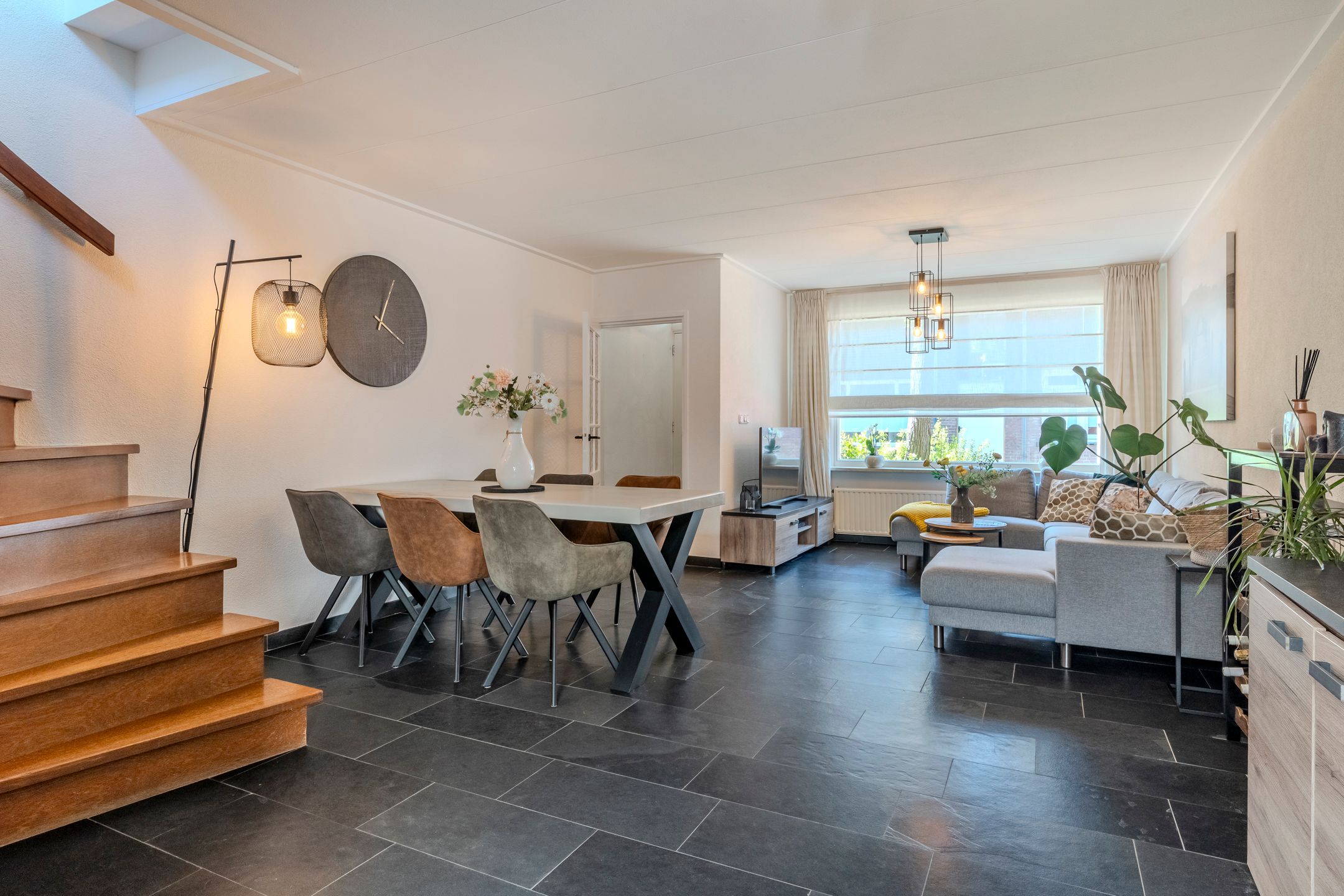 Photo 12 of Paus Adriaanstraat 68