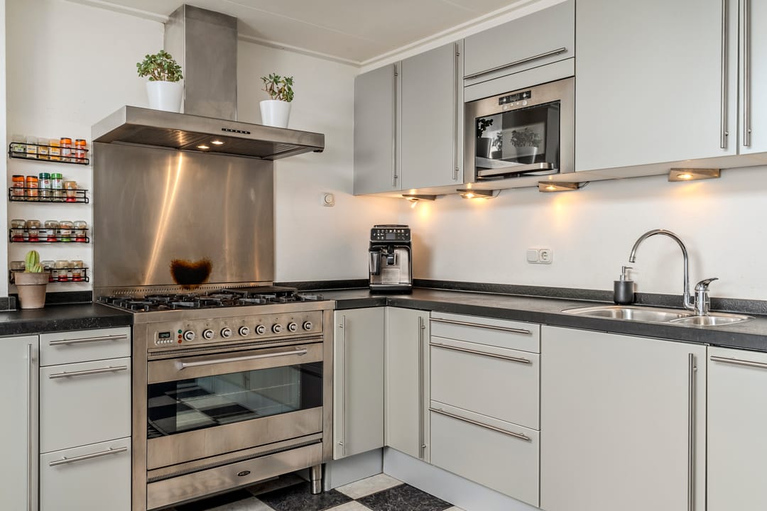 Photo 16 of Paus Adriaanstraat 68