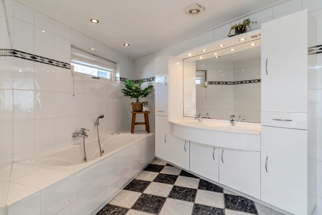 Photo 22 of Paus Adriaanstraat 68