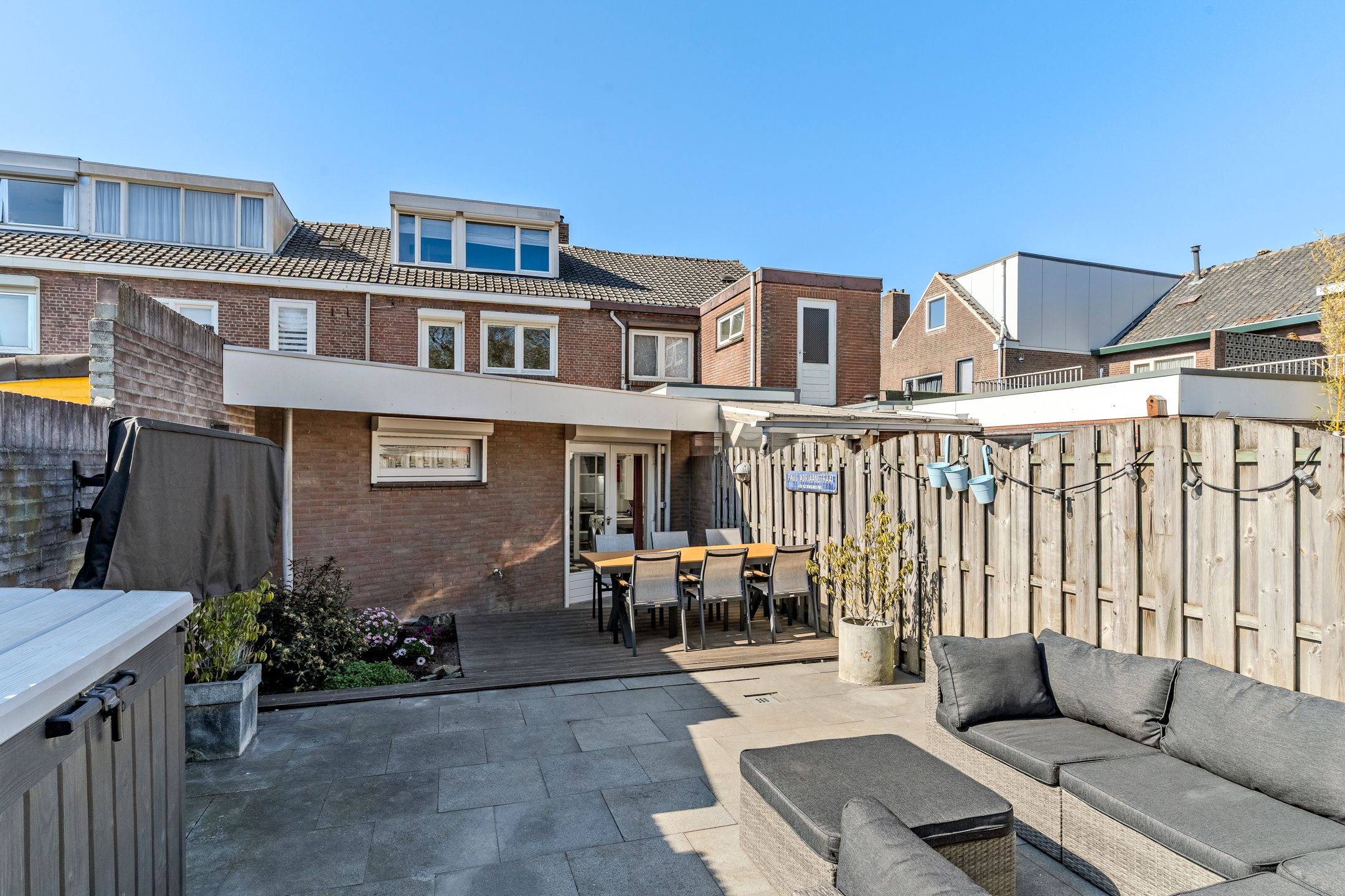 Photo 45 of Paus Adriaanstraat 68