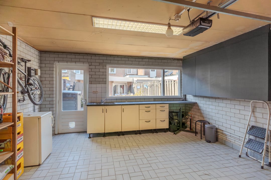 Photo 46 of Paus Adriaanstraat 68