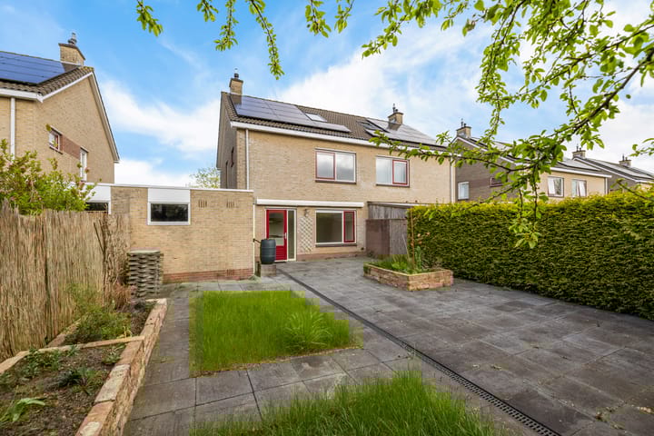 Photo 14 of Reinder Brolsmaplein 20