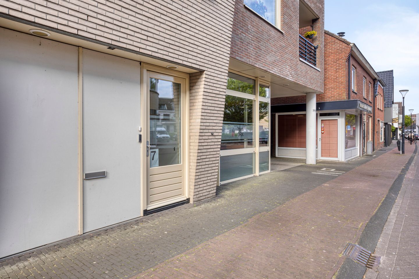 Bekijk foto 5 van Bouwstraat 7