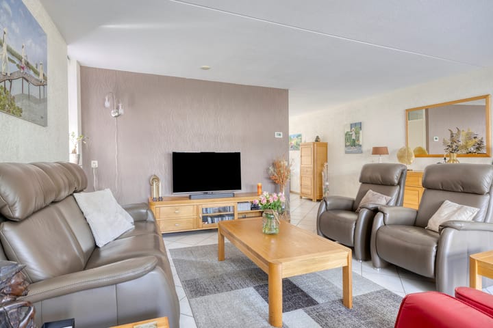 Foto 3 van Waterbies 6