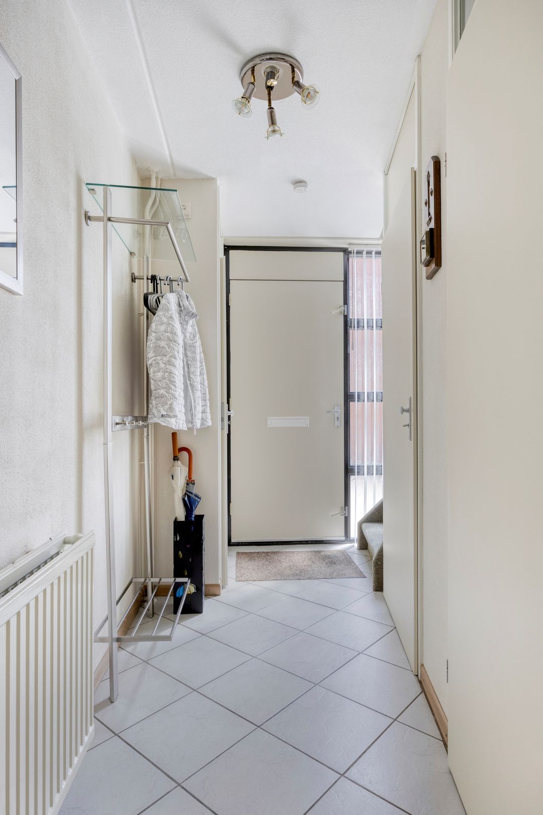 Foto 7 van Waterbies 6