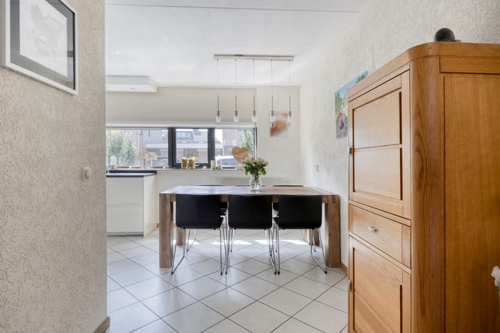 Foto 10 van Waterbies 6