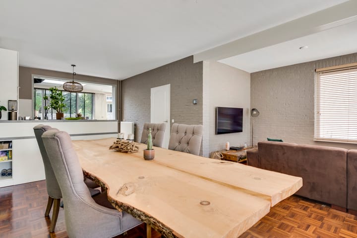 Foto 7 van Azaleastraat 22