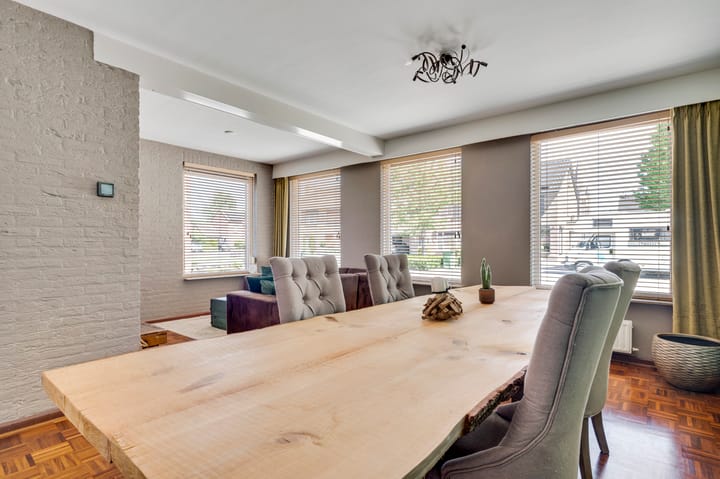 Foto 6 van Azaleastraat 22