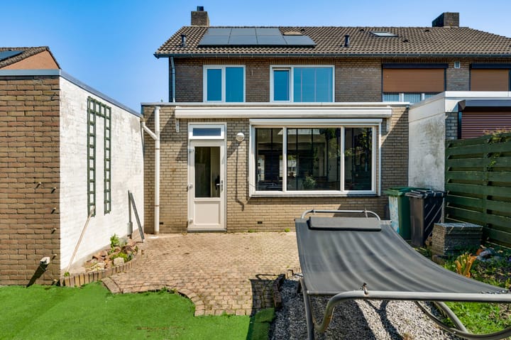 Foto 24 van Azaleastraat 22