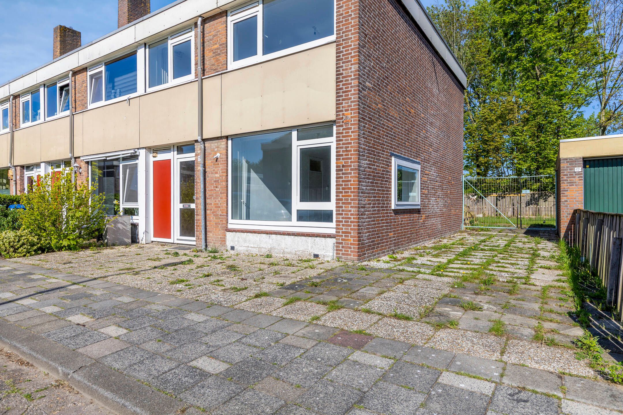 Photo 27 of Ferdinand Huyckstraat 19