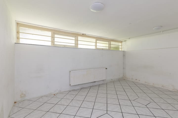 Photo 32 of Eline Verestraat 1