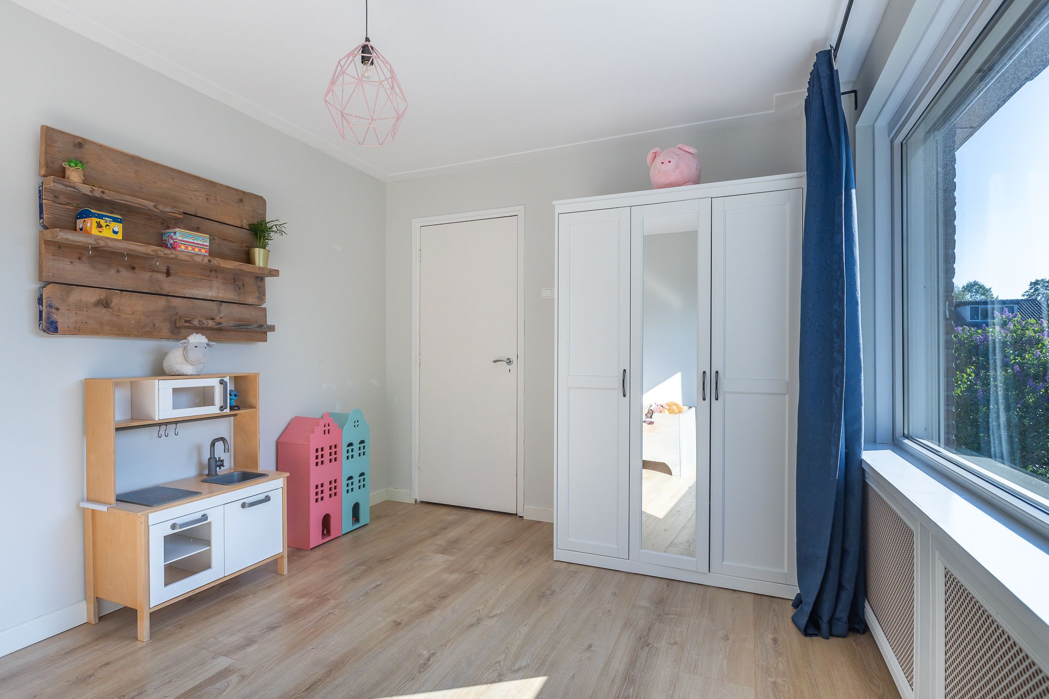 Foto 36 van Utenhamstraat 7