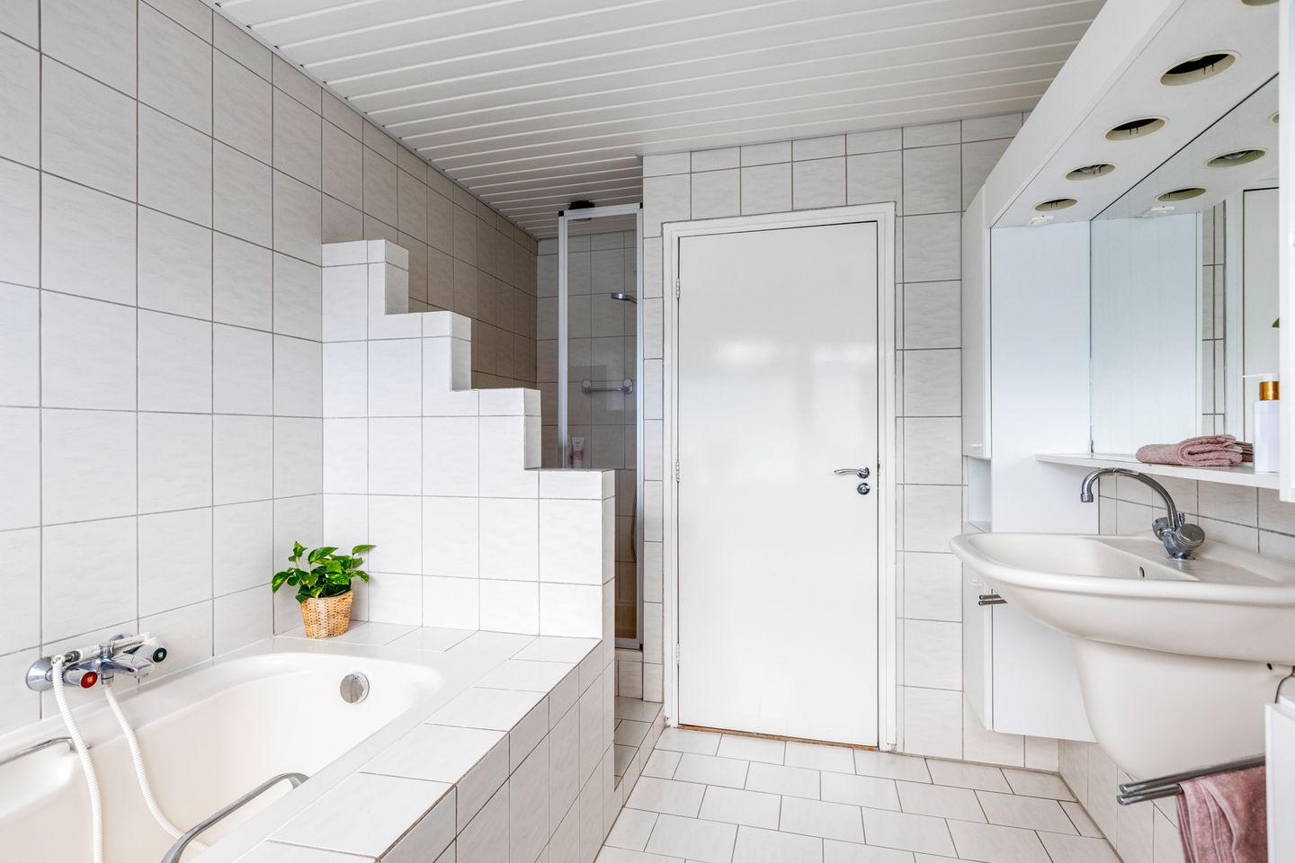 Foto 40 van Utenhamstraat 7