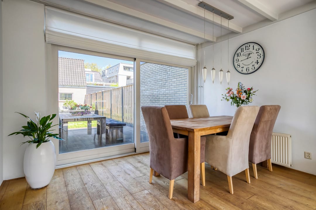 Foto 8 van Esdoornlaan 6