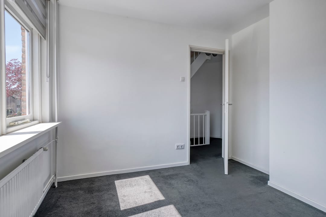 Foto 16 van Esdoornlaan 6