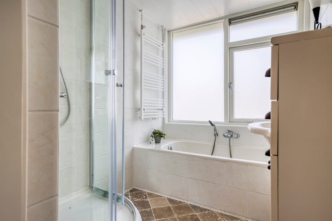 Foto 17 van Esdoornlaan 6