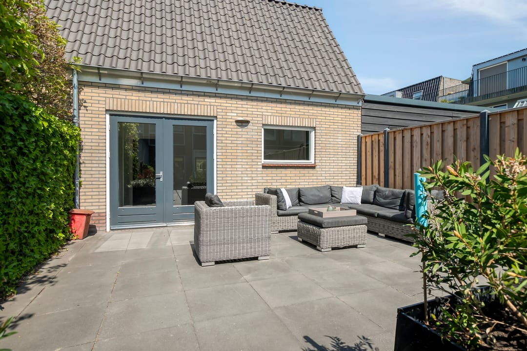 Foto 26 van Esdoornlaan 6