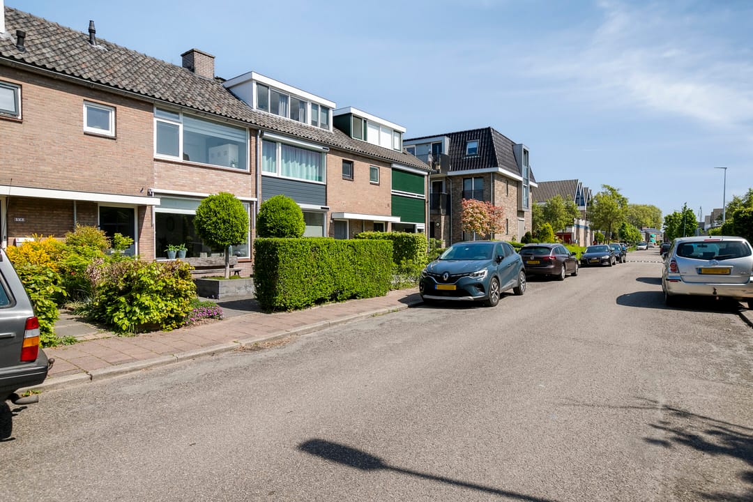 Foto 31 van Esdoornlaan 6