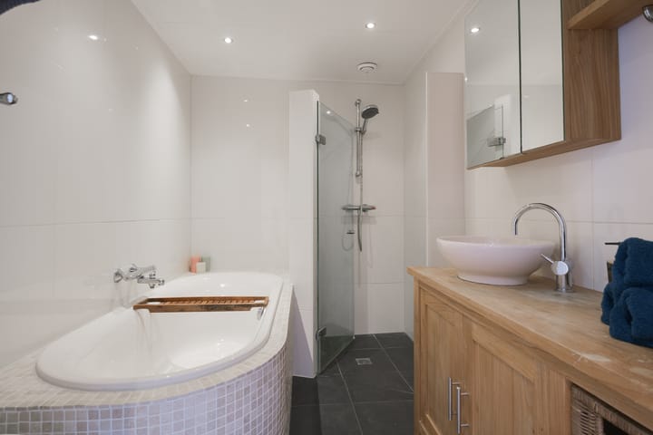 Foto 21 van Emmerikseweg 79