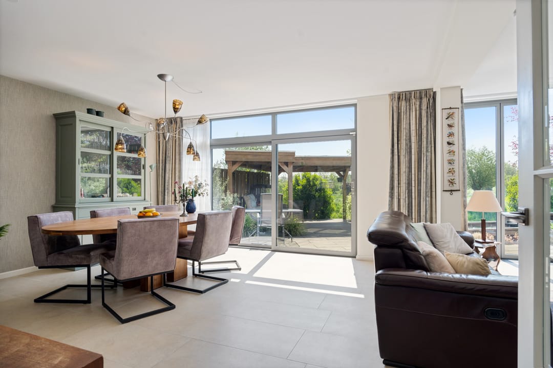 Foto 13 van Goudenregenzoom 142