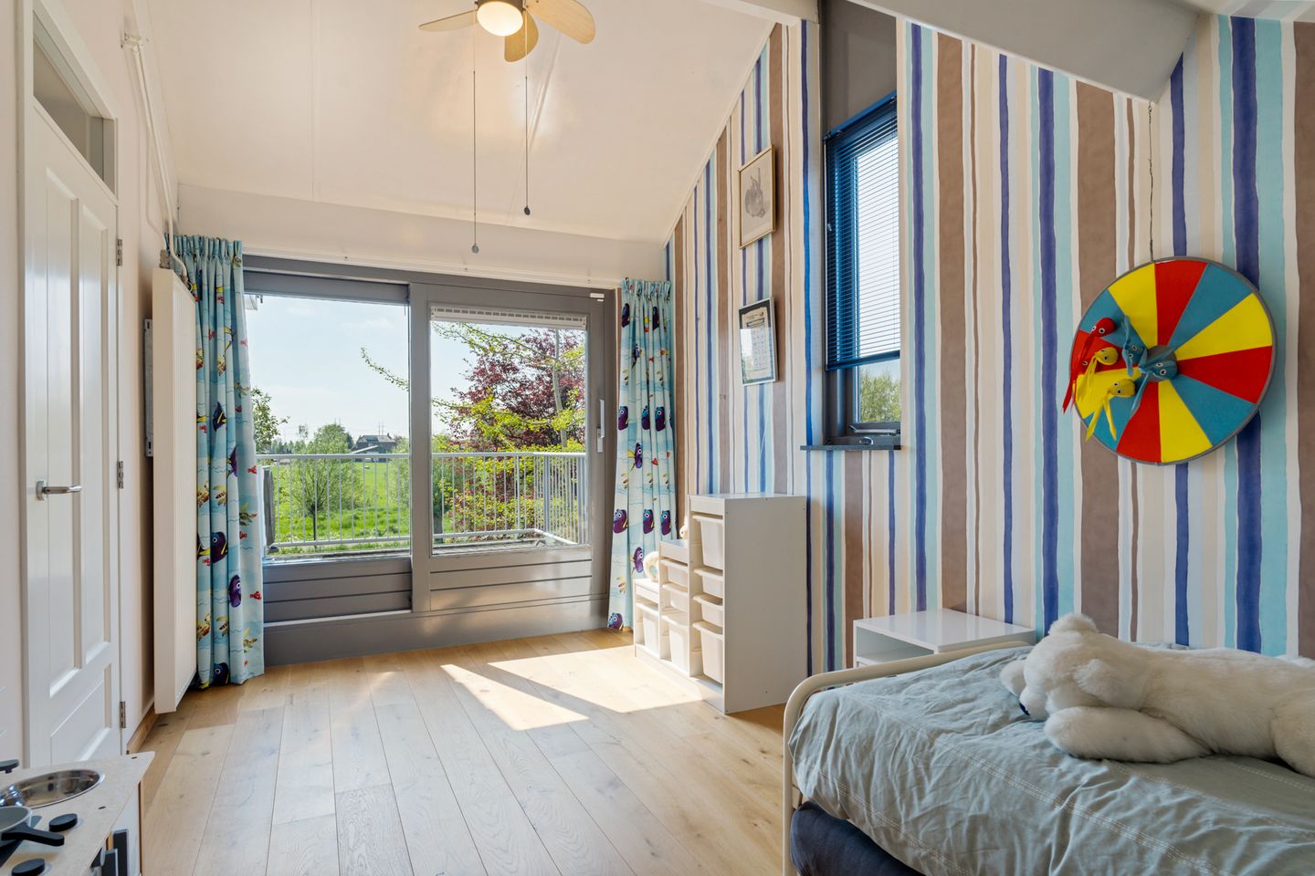 Foto 65 van Goudenregenzoom 142